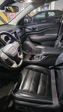 جي ام سي اكاديا